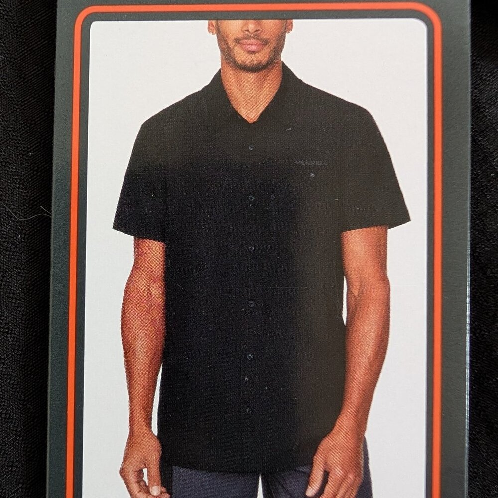 MERRELL Collared Tech Shirt. Quick Dry SPF 30-50. Black. Button Front.